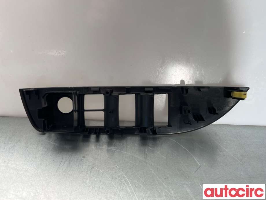 Diverse deler til Toyota Corolla 2019-->> (TOYOTA|7423202G20||74232-02G20)