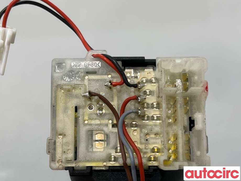 Bryter blink til Renault Captur 2020-->> (Type II)  (RENAULT|255405718R|E106703251|255676085R)