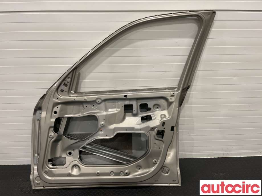 Dør høyre foran til BMW X3 2007-2010 (Fase 2) (E83) (E83) (BMW|41003451016)