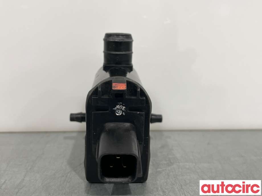 Spylerpumpe foran til Hyundai i30 2012-2017 (Type II)  (HYUNDAI|985101W000)