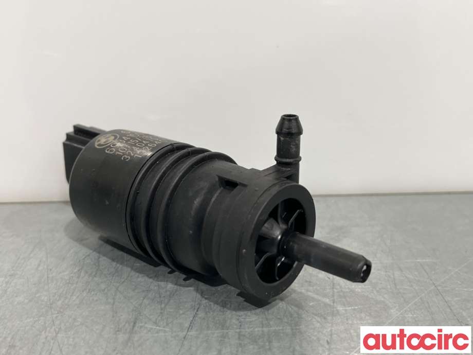 Spylerpumpe foran til BMW 5-Serie 2010-2017 (F10/F11) (F10/F11) (BMW|67126934160|)