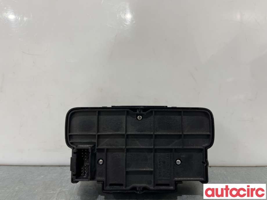 Bryter diverse til Volvo XC70 2008-2013 (Type II, Fase 1)  (VOLVO|39869676|)
