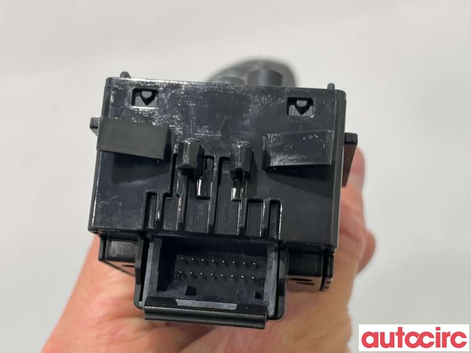 Bryter visker til Toyota Yaris 2020-->> (Type IV)  (TOYOTA|8465202A50|)