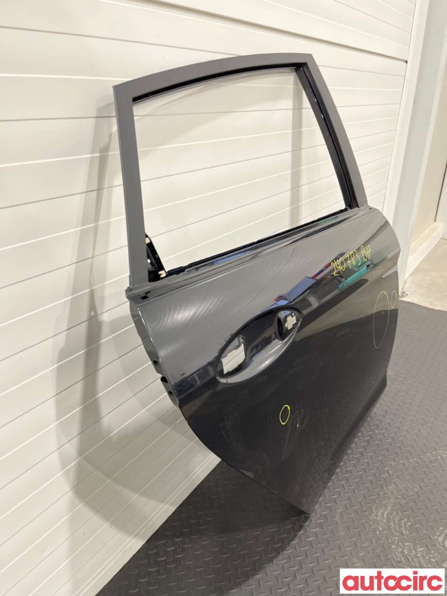 Dør høyre bak til Ford Fiesta 2008-2012 (Type VI, Fase 1)  (FORD|1692501|P8A61-A24630-KA)
