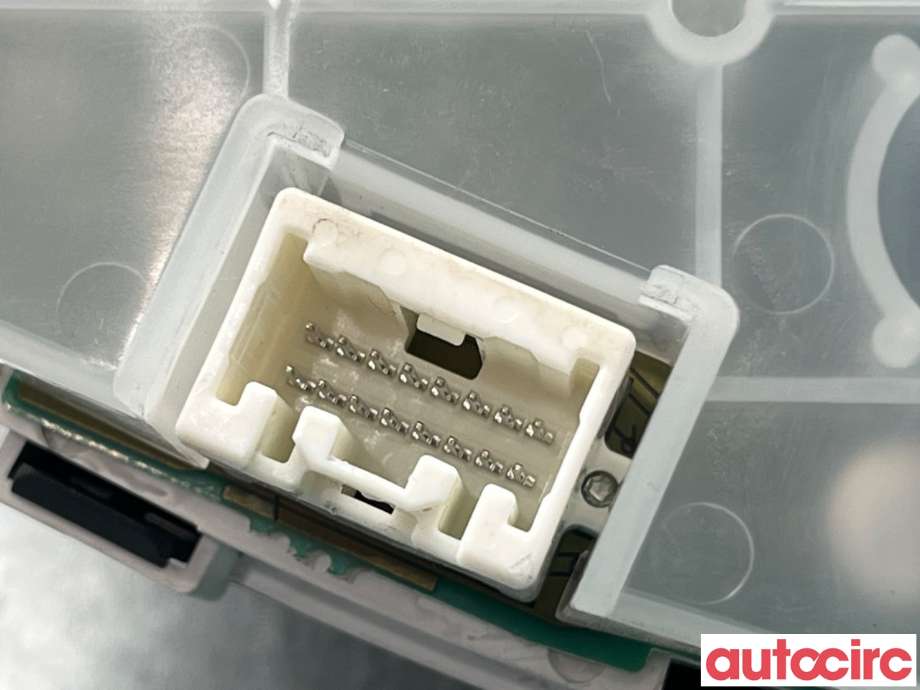 Instrumentpanel til Mazda 6 2008-2010 (Type II, Fase 1)  (MAZDA|GAM6-55-471E||GAM6)