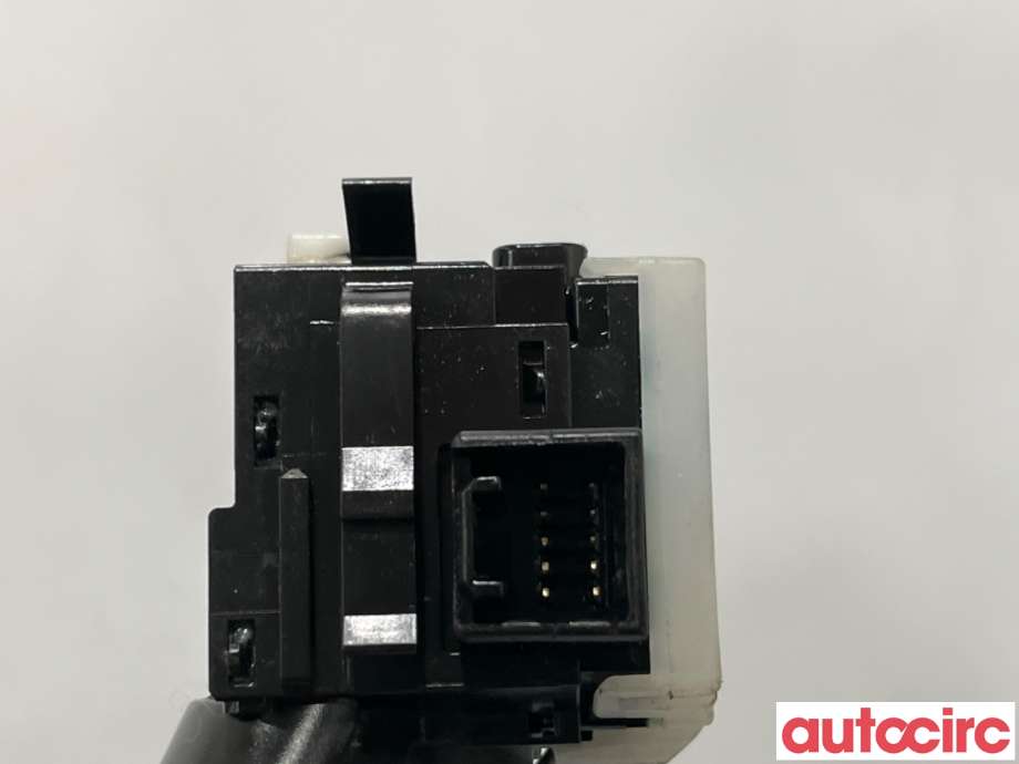 Bryter blink til Mitsubishi Outlander 2010-2012 (Type II, Fase 2)  (MITSUBISHI|8614A060|)
