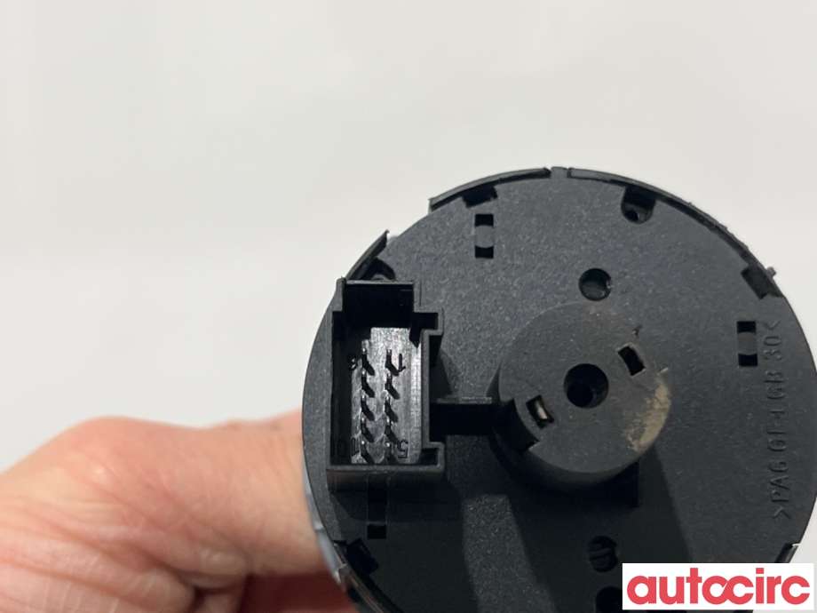 Bryter lys til VW Tiguan 2011-2016 (Type I, Fase 2)  (VOLKSWAGEN|3C8941431A|)