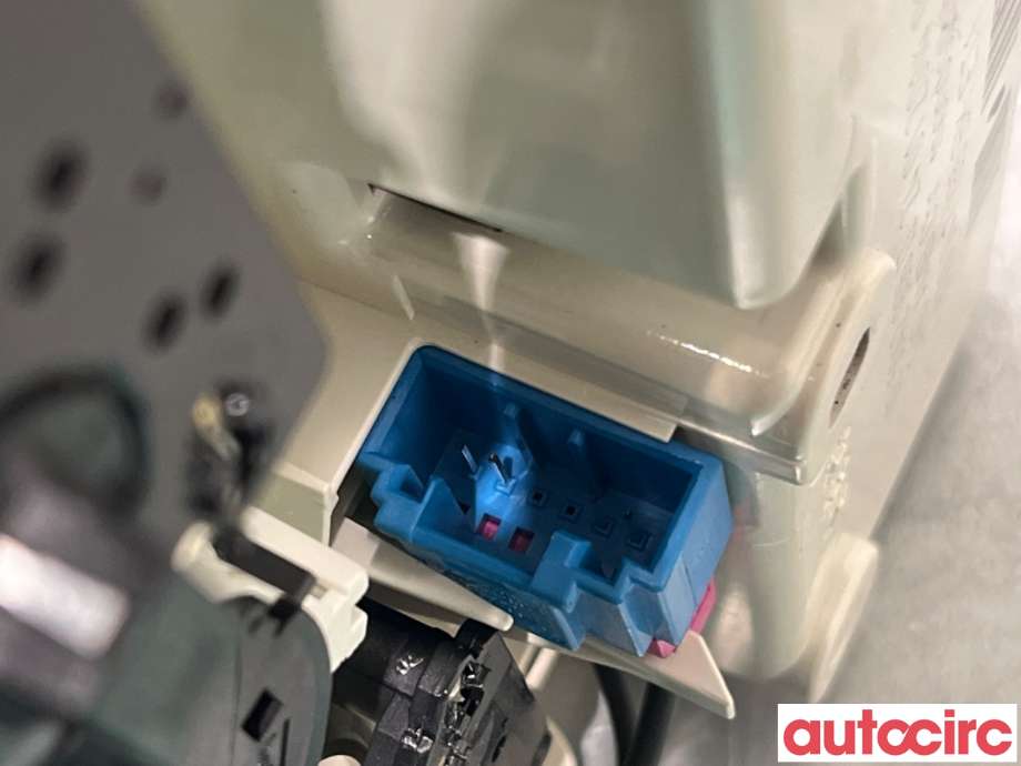 Taklyspanel til Audi A4, Allroad 2009-2016 (Type I) (B8) (B8) (AUDI|8T0947140||8T0947135BK)