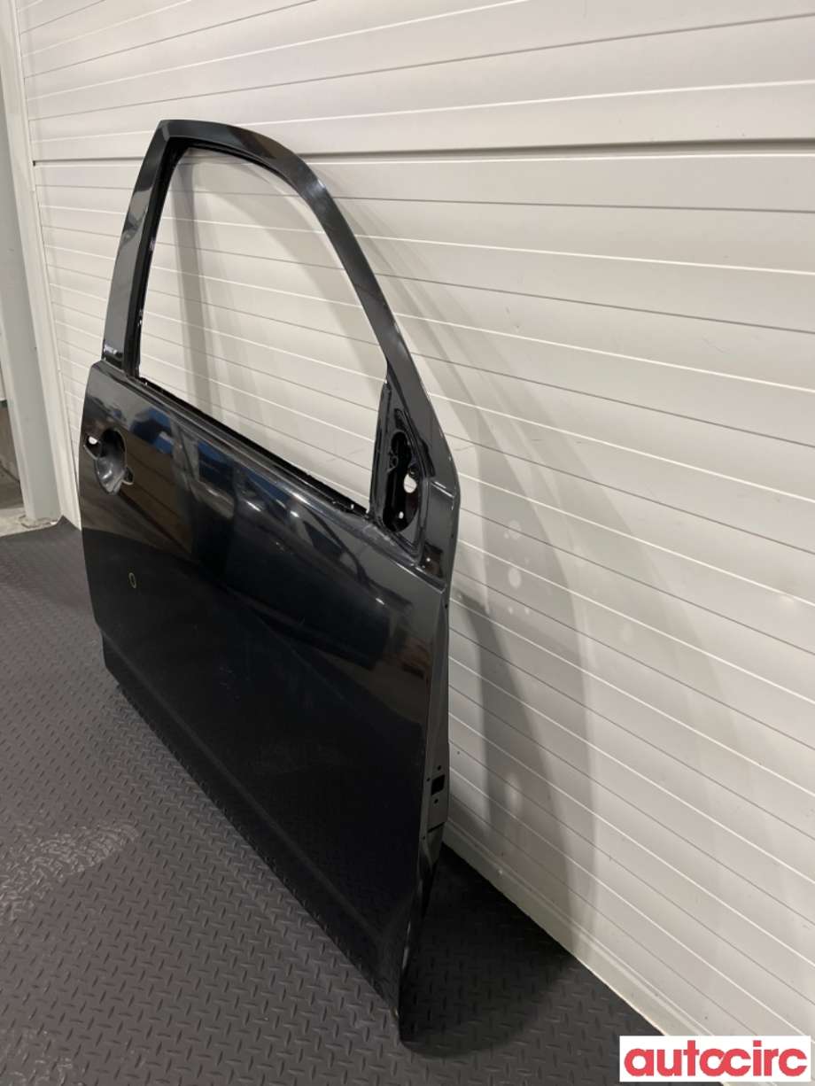 Dør høyre foran til Mitsubishi Outlander 2007-2010 (Type II, Fase 1)  (MITSUBISHI|5700A278)