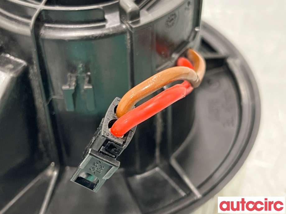 Varmeapparat motor til Mercedes E-Klasse 2009-2013 (Fase 1) (W212) (W212) (MERCEDES|A2048200208|V2419002|)