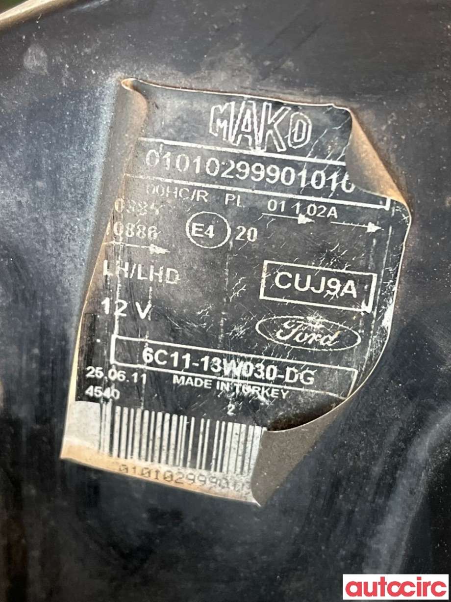 Frontlykt høyre halogen til Ford Transit 2006-2013 (FORD|1714642|6C11-13W029-DG)