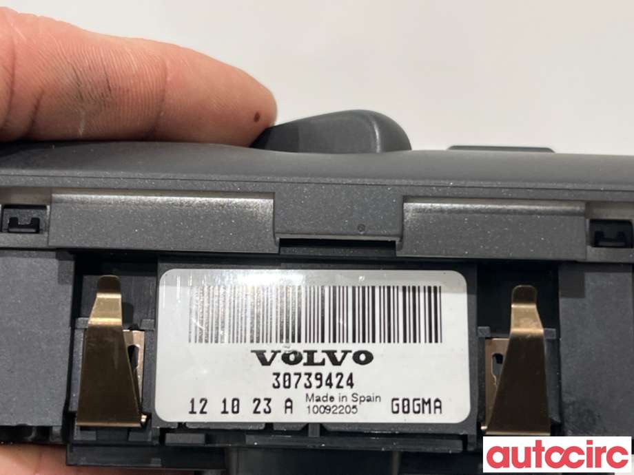 Bryter lys til Volvo V40 2012-2019 (VOLVO|31443831||30739424)
