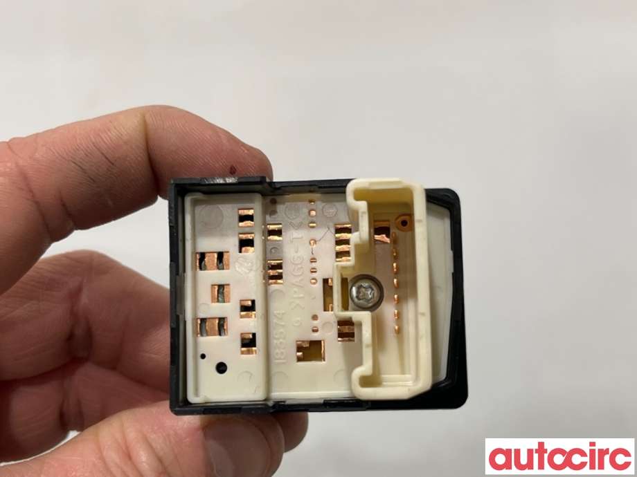 Bryter speil til Toyota Auris 2007-2010 (Type I, Fase 1)  (TOYOTA|848700F010|)