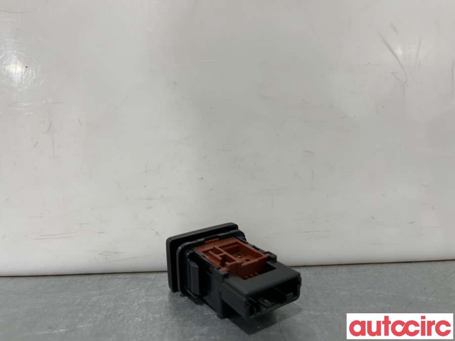 Bryter Antispinn til Toyota Auris 2007-2010 (Type I, Fase 1)  (TOYOTA|8498612010|)