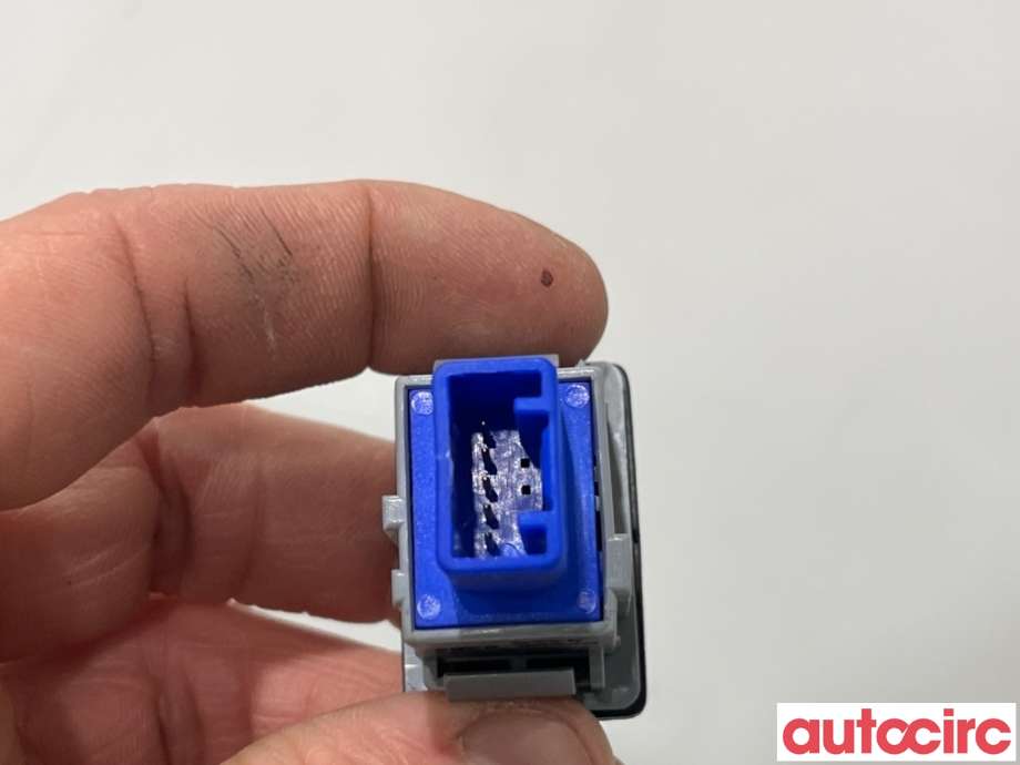 Bryter diverse til Toyota Auris 2007-2010 (Type I, Fase 1)  (TOYOTA|8729002020||87290-02020)
