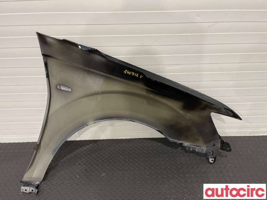 Skjerm venstre foran til Mitsubishi Outlander 2007-2010 (Type II, Fase 1)  (MITSUBISHI|5220C673)