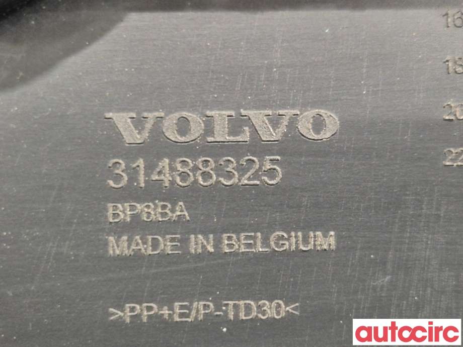 Spoiler bakluke til Volvo XC40 2018-2024  (VOLVO|40009018)