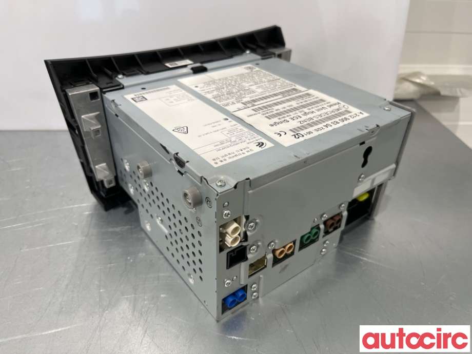 Bilstereo navigasjon til Mercedes E-Klasse 2009-2013 (Fase 1) (W212) (W212) (MERCEDES|A2129005327|NR-212-1E|A2129004829)