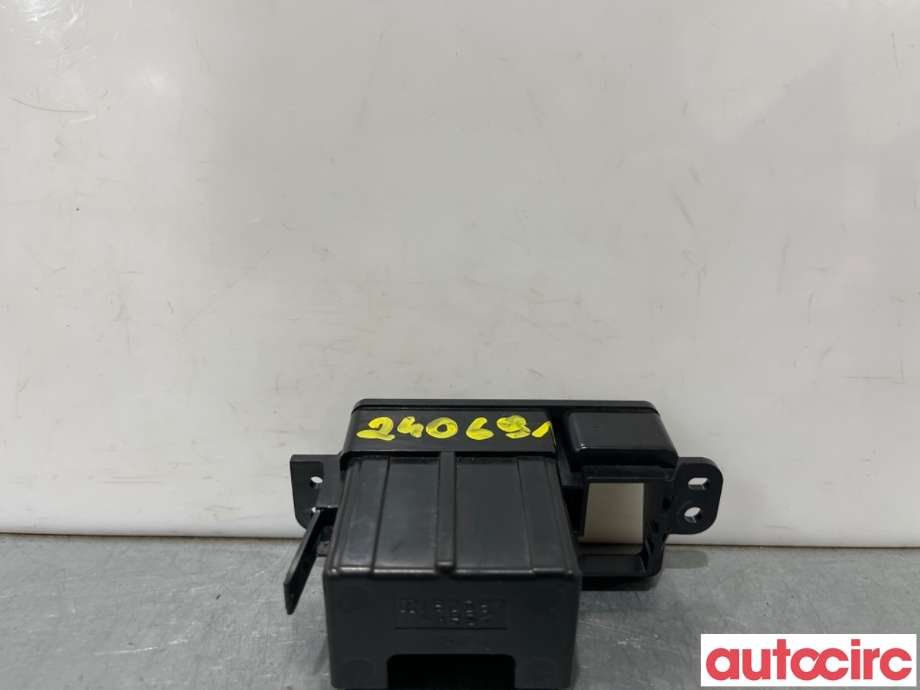 Bryter elektrisk håndbrekk/parkbrems til Subaru Outback 2009-2014 (Type IV)  (SUBARU|83322AJ010|)