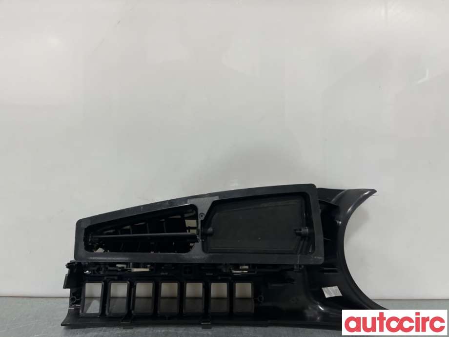 Dashbord friskluftdyse til Peugeot 3008 2009-2016 (Type I)  (PEUGEOT|823113|)