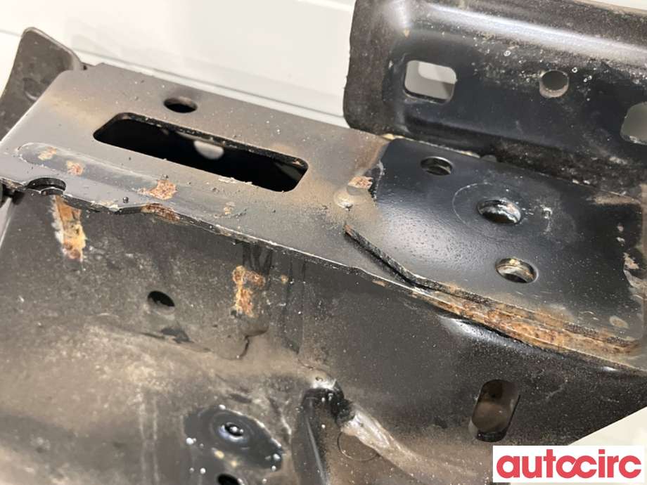 Travers foran hoved til Peugeot 2008 2019-->> (Type II)  (PEUGEOT|9827504880)