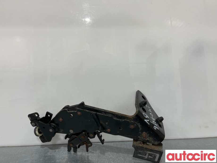 Diverse deler til Ford C-Max 2010-2015 (Type II, Fase 1)  (FORD|1744704||AM5T-U225001-AH)