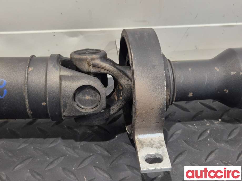Mellomaksel til BMW 3-Serie 2005-2011 (E90/E91/E92/E93) (E90/E91/E92/E93) (BMW|26107573482)