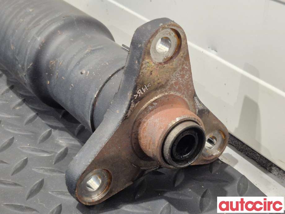 Mellomaksel til BMW 3-Serie 2005-2011 (E90/E91/E92/E93) (E90/E91/E92/E93) (BMW|26107573482)