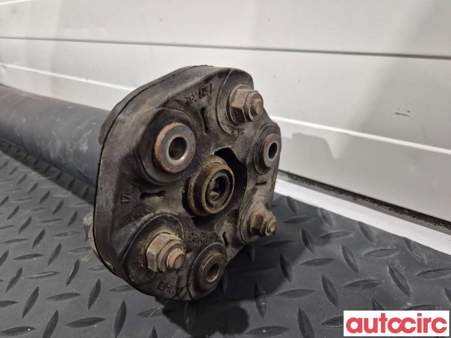 Mellomaksel til BMW 3-Serie 2005-2011 (E90/E91/E92/E93) (E90/E91/E92/E93) (BMW|26107573482)