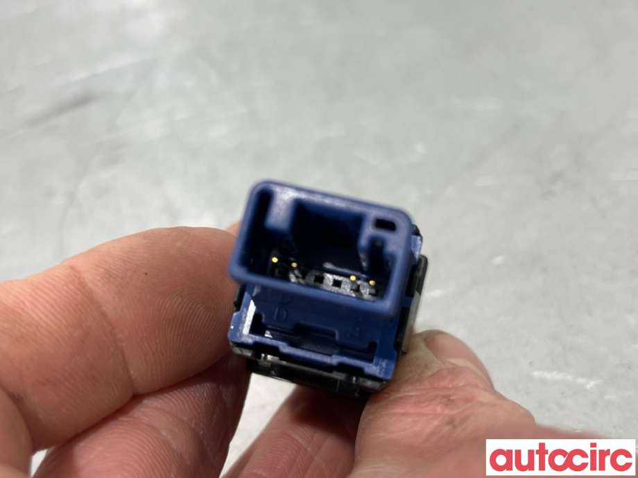 Bryter Antispinn til Toyota Corolla 2019-->>  (TOYOTA|8498802090|)