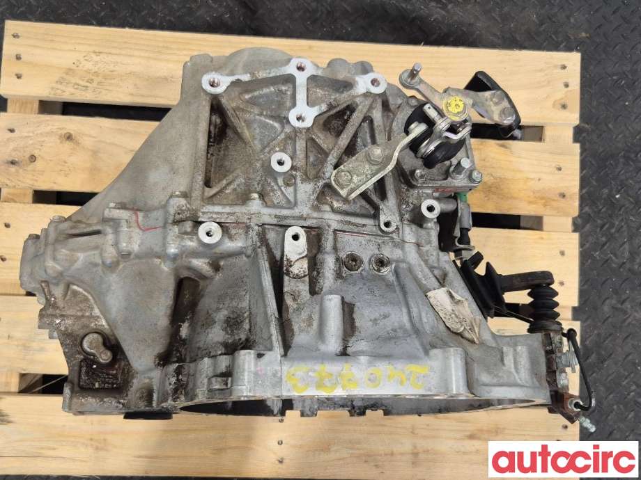 Girkasse manuell 6-trinn til Toyota Avensis, 2009-2015 (Type III, Fase 1)  (TOYOTA|3030020B20)