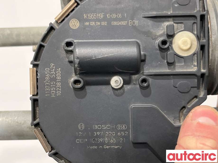 Viskermotor frontrute til VW Golf VI 2008-2012 (VOLKSWAGEN|1Q1955119B|1397220652|1Q1955119C)