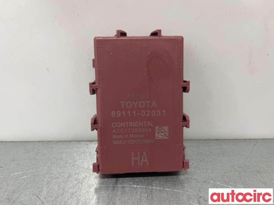 Diverse deler til Toyota Corolla, 2019-->>  (TOYOTA|8911102031)