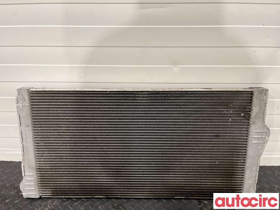 Radiator (automat gir) til BMW 5-Serie 2010-2017 (F10/F11) (F10/F11) (BMW|17118509175|17118509176)