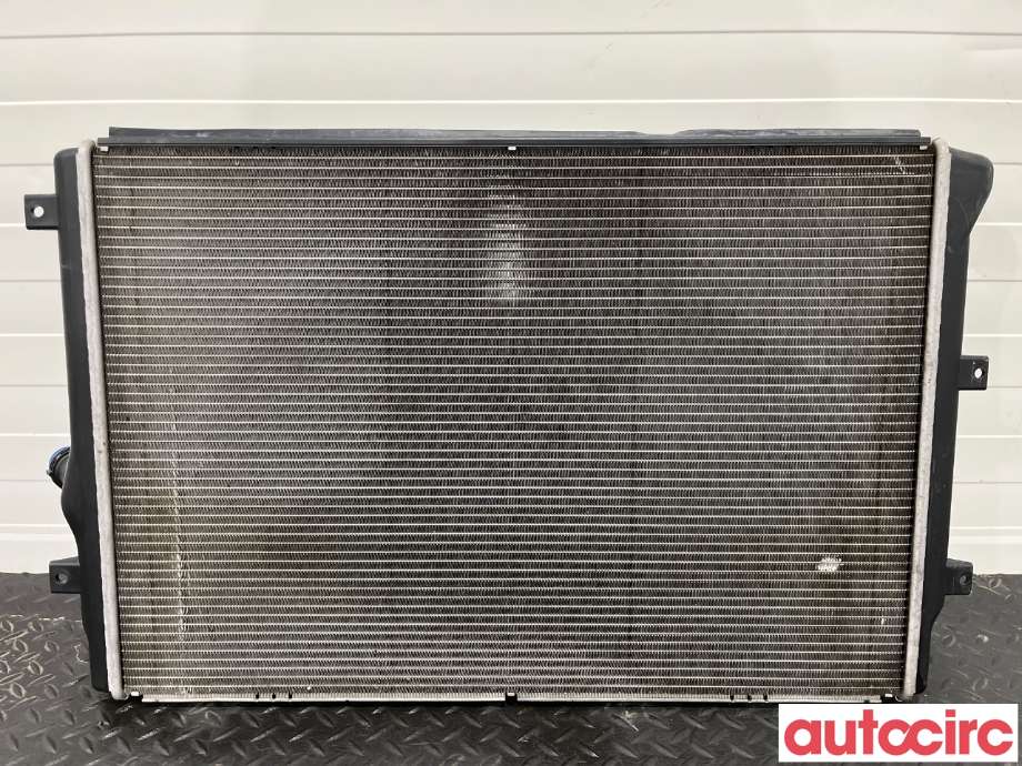 Radiator (manuell gir) til Škoda Yeti 2009-2013 (Fase 1) (SKODA|1K0121251DM|1K0121251AB)