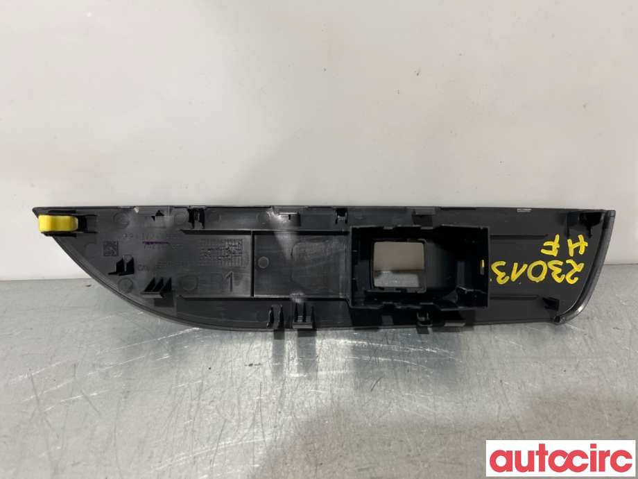 Diverse deler til Toyota Corolla 2019-->>  (TOYOTA|7423102F60||74231-02F60)