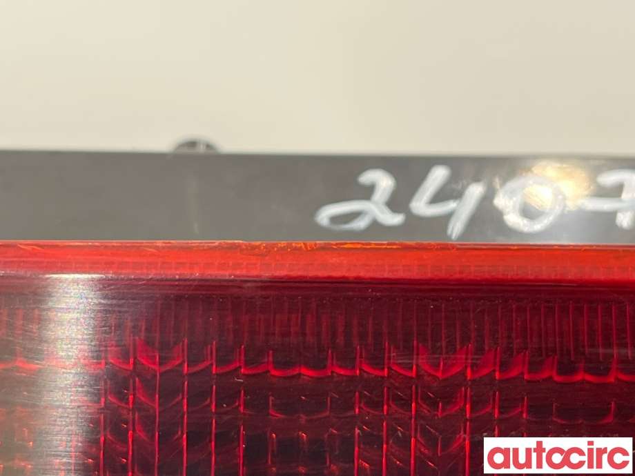 Baklykt bremselys bakrute til Subaru Legacy 2009-2015  (SUBARU|84701AJ040)