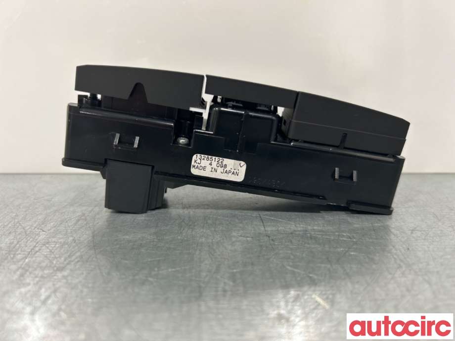 Bryter nødblink til Opel Astra J 2010-2015  (OPEL|13285122)