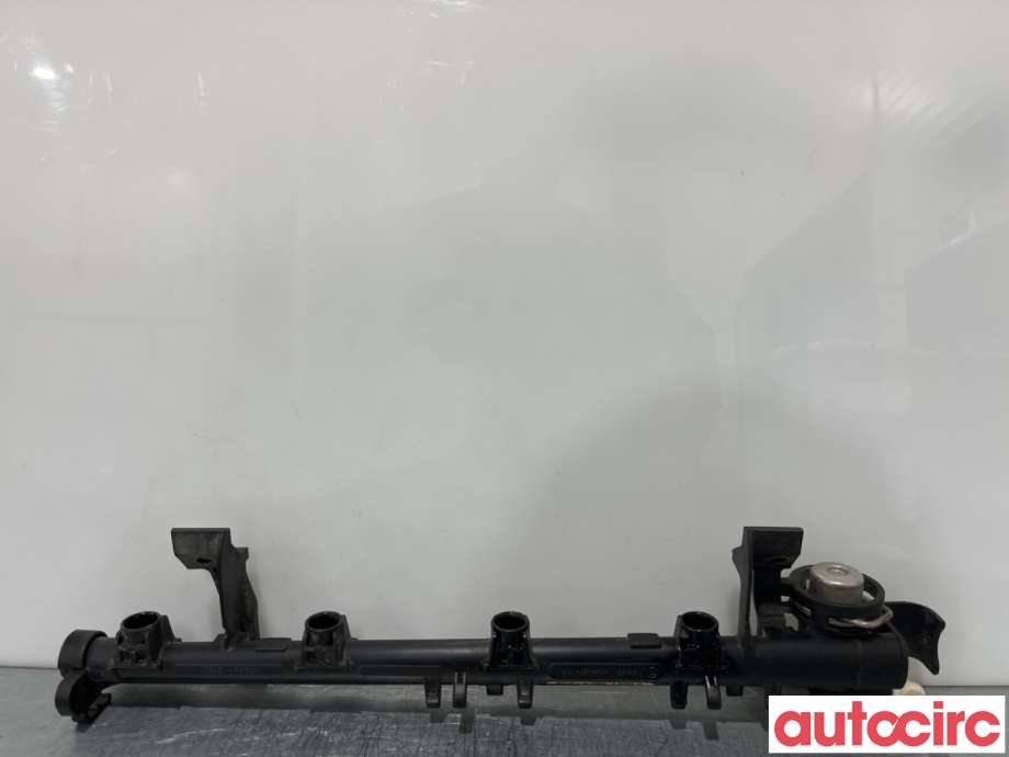 Dyseskinne (fuelrail) til Ford Fiesta 2008-2012 (Type VI, Fase 1)  (FORD|1804263||8A6G-9H487-AA)