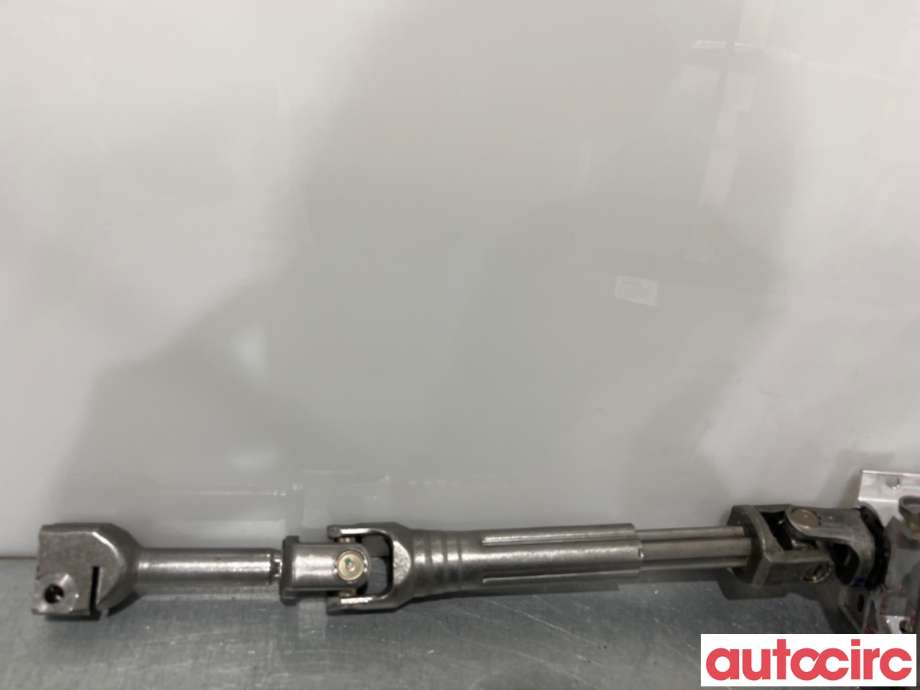 Rattaksel til Volvo XC40 2018-2024  (VOLVO|32269253|8889198000|32269250)