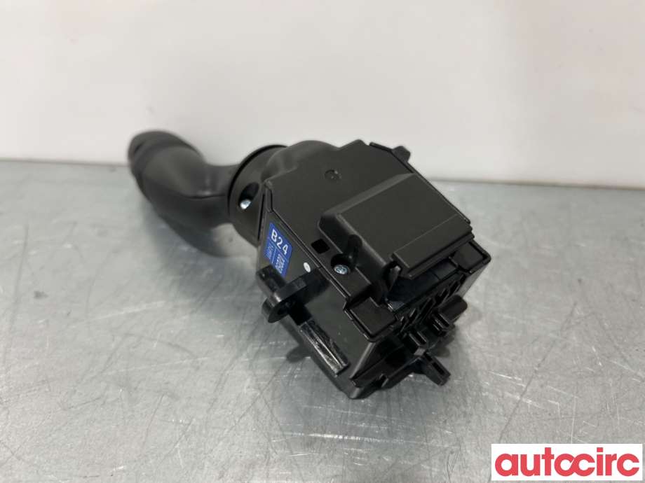Bryter blink til Toyota Corolla 2019-->>  (TOYOTA|8432902020||02D50)