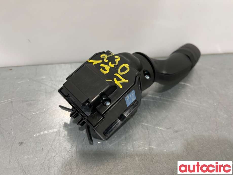 Bryter visker til Toyota Corolla 2019-->>  (TOYOTA|8465202A50||02A50)