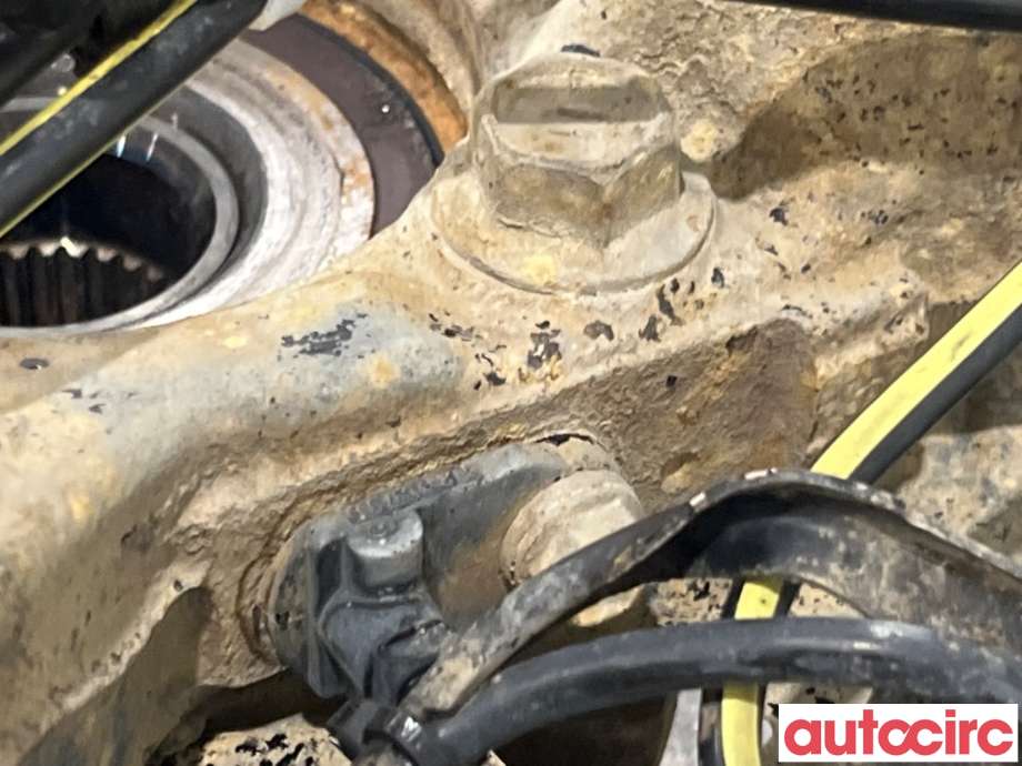 Hjulspindel høyre foran til Toyota Avensis 2009-2015 (Type III, Fase 1)  (TOYOTA|4321105090|)