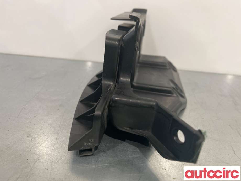 Støtfangerving høyre bak til Audi A6 2005-2008 (Type III, Fase 1) (C6) (C6) (AUDI|4F5807880|)