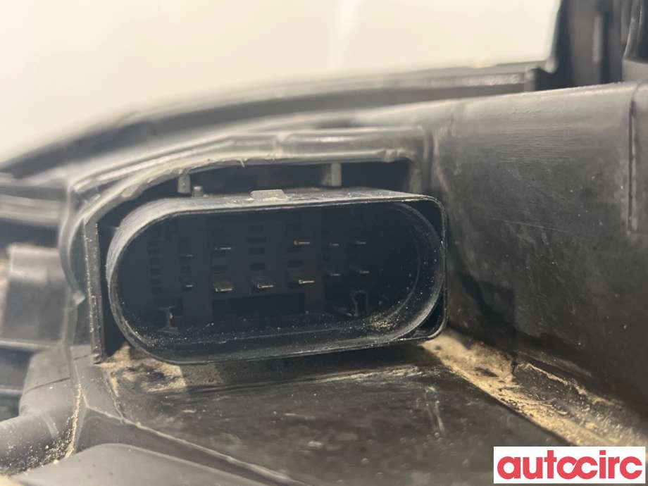 Frontlykt høyre xenon til Audi A4 2007-2014 (Type IV) (B8) (B8) (AUDI|8K0941030AJ|0301240212|8K0941004C)