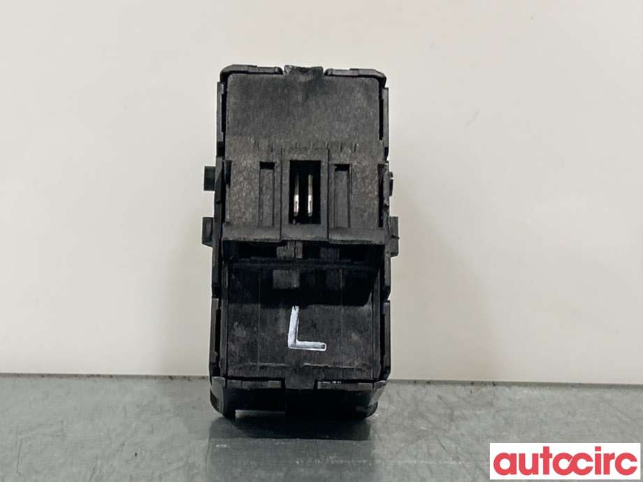 Bryterpanel førersete til Subaru Legacy 2009-2015  (SUBARU|83048AJ010)