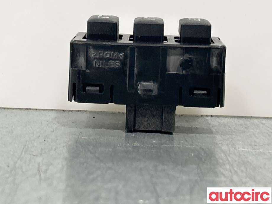Bryterpanel førersete til Subaru Legacy 2009-2015  (SUBARU|83048AJ010)