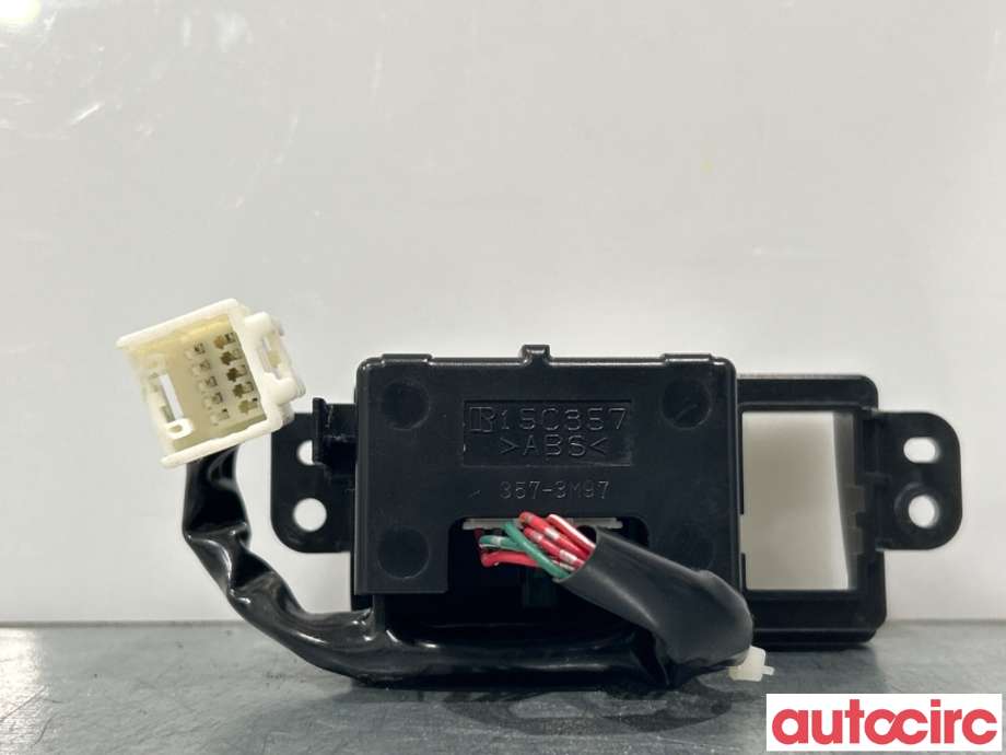 Bryter elektrisk håndbrekk/parkbrems til Subaru Legacy 2009-2015 (SUBARU|83322AJ010)
