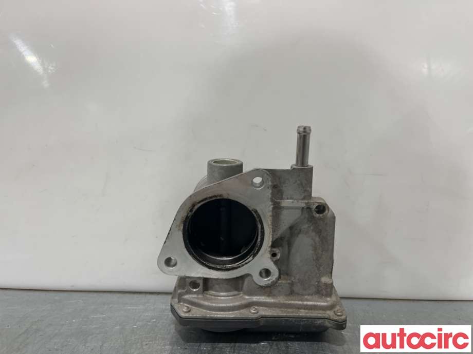Spjeldhus til Toyota Yaris 2014-2020 (Type III, Fase 2)  (TOYOTA|2203047040||22030-47040)