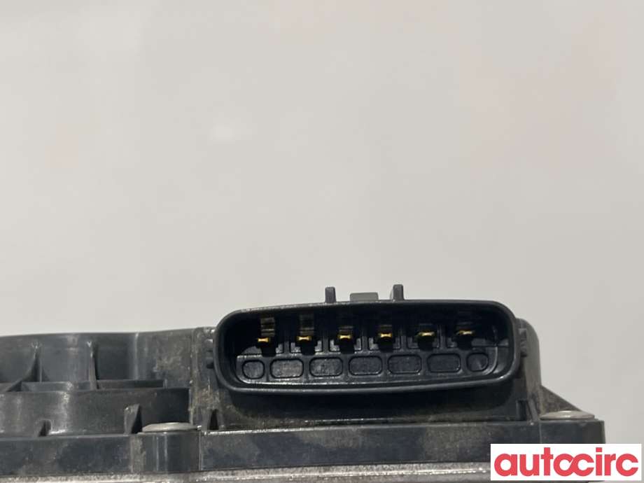 Spjeldhus til Toyota Corolla 2019-->>  (TOYOTA|220300T110||22030-0T110)